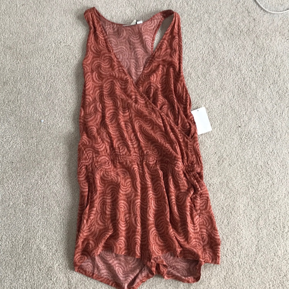 Romper - Picture 2 of 4